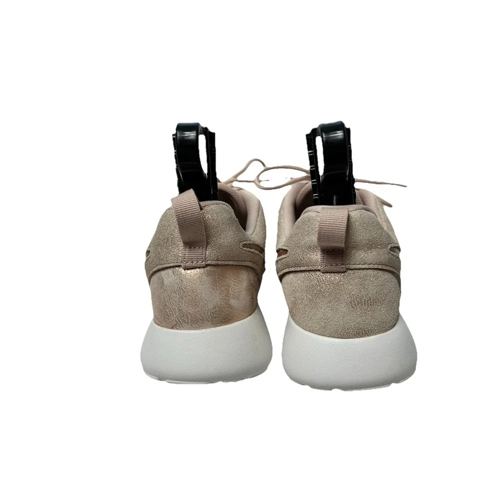 Nike Roshe Women's Sneakers Size 6,5‎ EU 37 Rose Gold Athleisure Sport Lux Yoga
